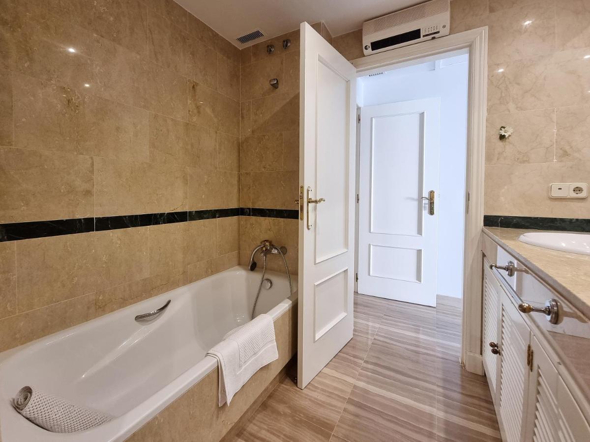 Luxury Hacienda Playa Apartment Marbella Exterior photo